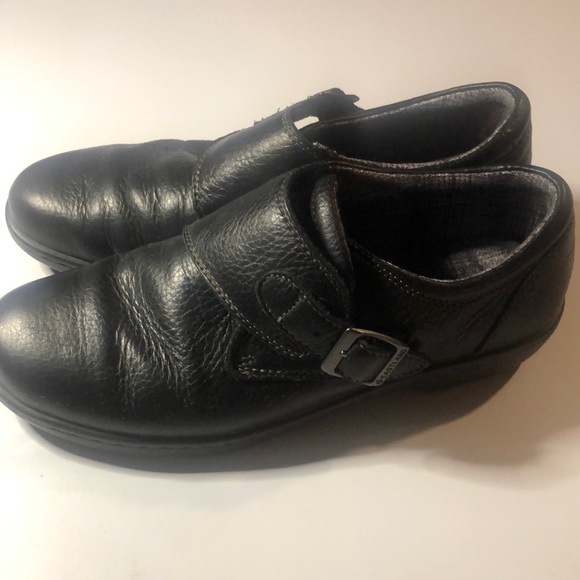 Woman’s EastLand memory foam slip on shoes - Picture 2 of 11